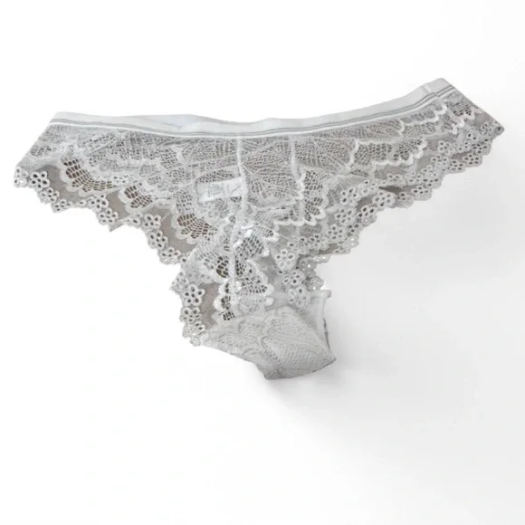 Frederick's of Hollywood Caroline White Lace Thong Panty 1X NWT - Picture 3 of 4
